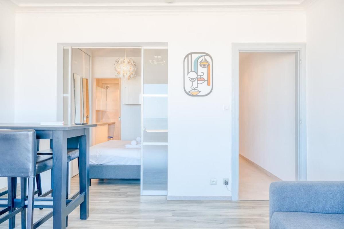 Bright With Stunning Sea View Appartement Oostende